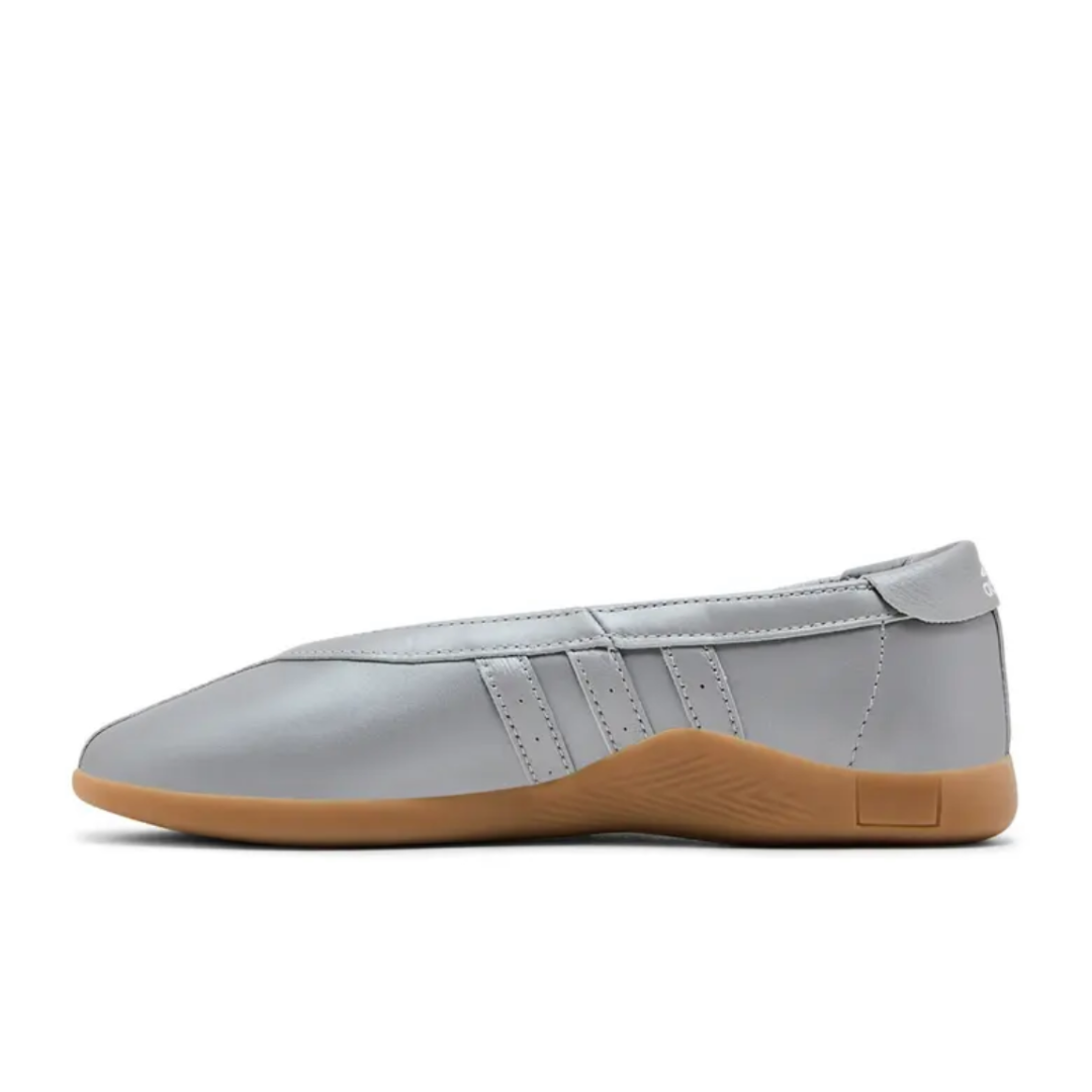 Adidas Taekwondo Mei Ballet
Silver Metallic Gum (Women's)